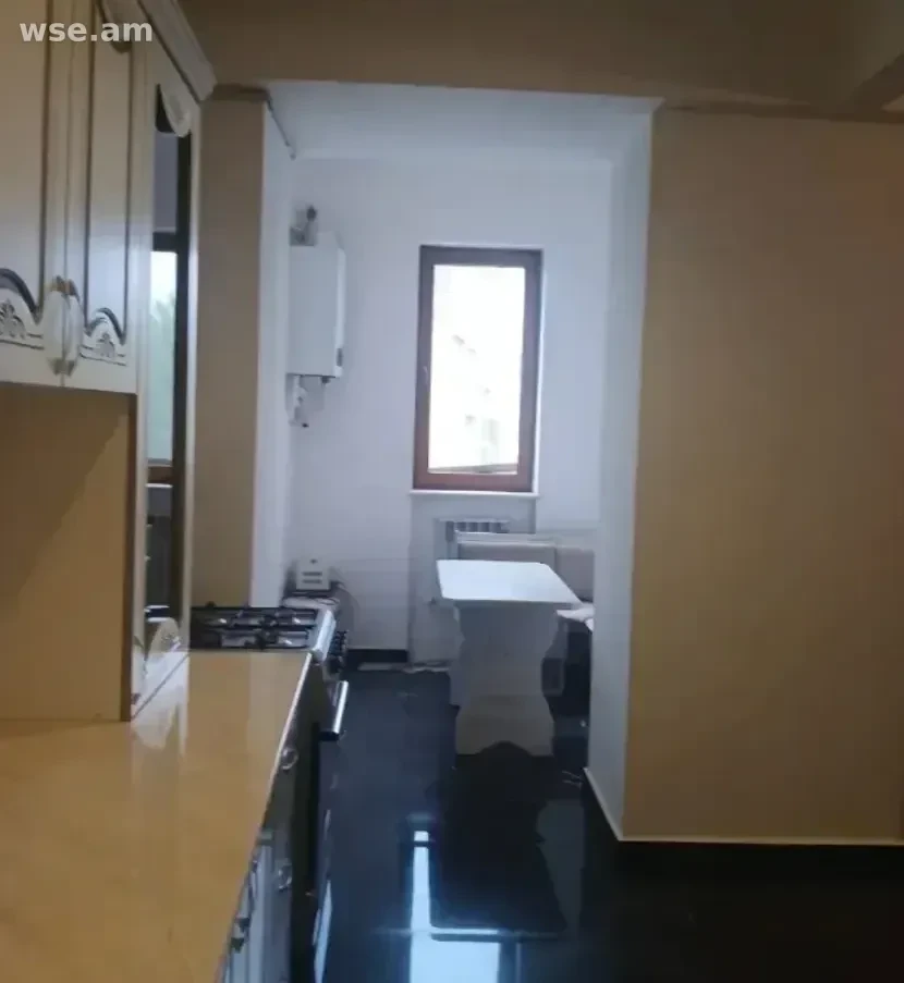 3-комн., 98 м², 4/4 эт., проспект Тиграна Меца 28