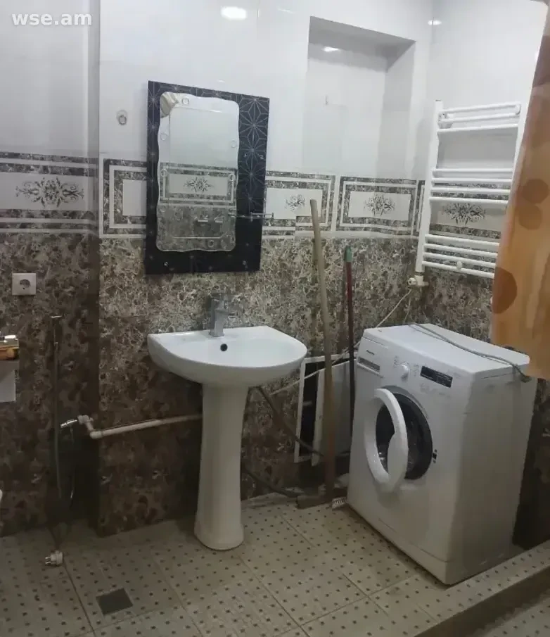 3-комн., 98 м², 4/4 эт., проспект Тиграна Меца 28