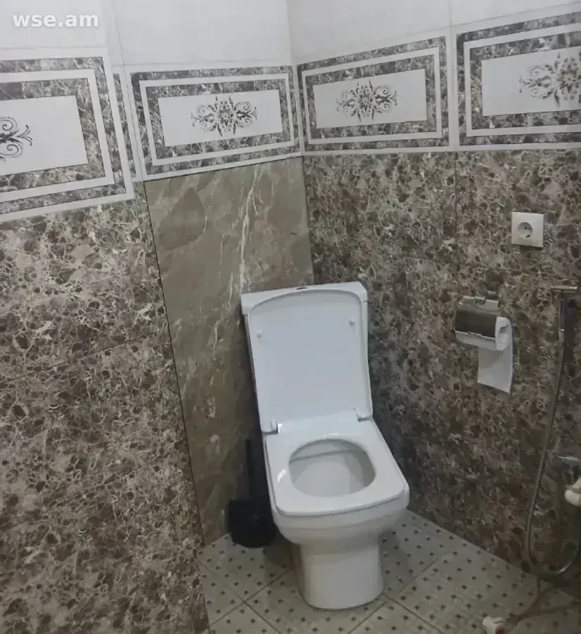 3-комн., 98 м², 4/4 эт., проспект Тиграна Меца 28