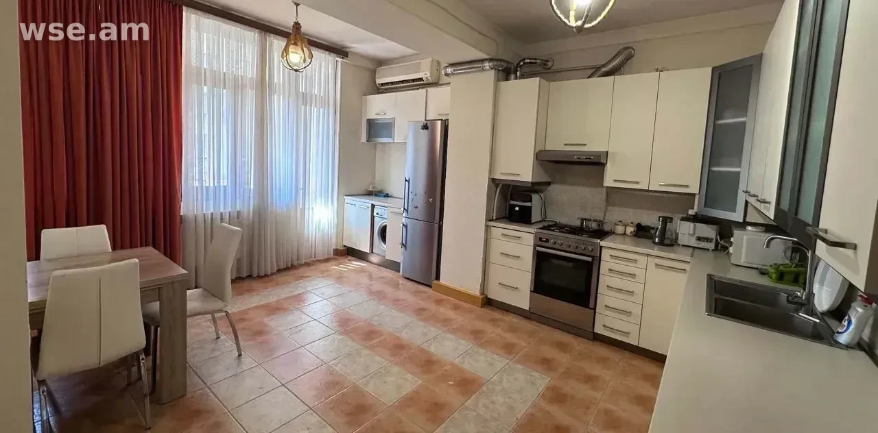 3-комн., 110 м², 4/5 эт., улица Пушкина 49