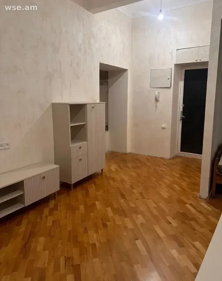 1-комн., 40 м², 2/4 эт., проспект Багратуняц 47
