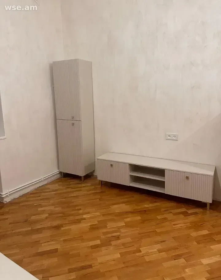1-комн., 40 м², 2/4 эт., проспект Багратуняц 47