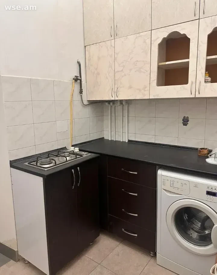 1-комн., 40 м², 2/4 эт., проспект Багратуняц 47