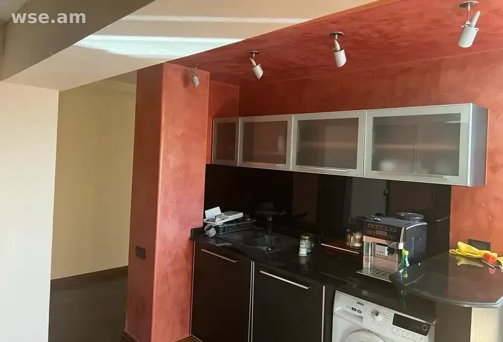 3-комн., 95 м², 8/13 эт., улица Налбандяна 25а