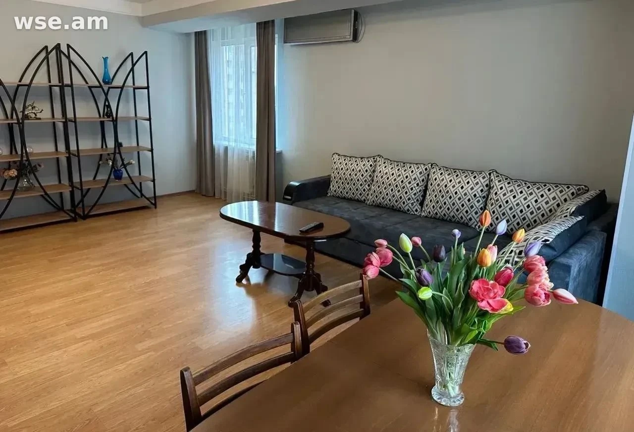 4-bed. apartment, 105m², 15 Nikoghayos Adonts Street - 500 000 ֏