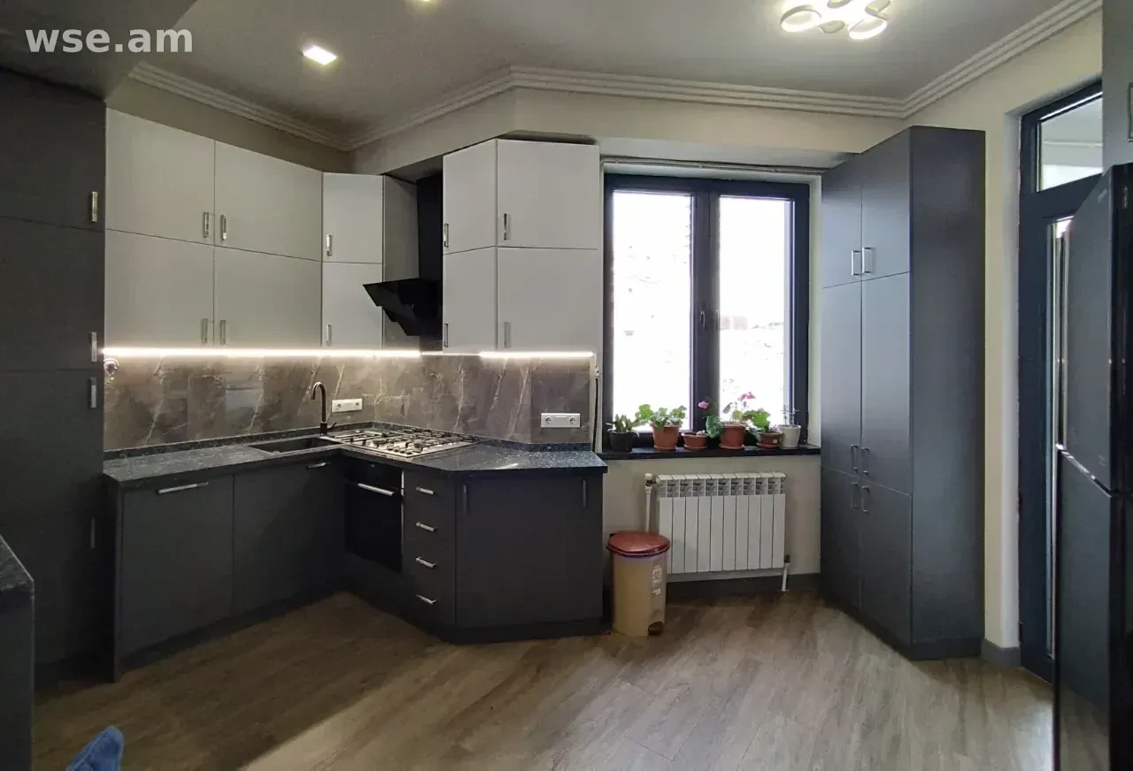 3-սենյականոց, 99 մ², 4/5 հարկ, Վերին Անտառային փողոց 123/3