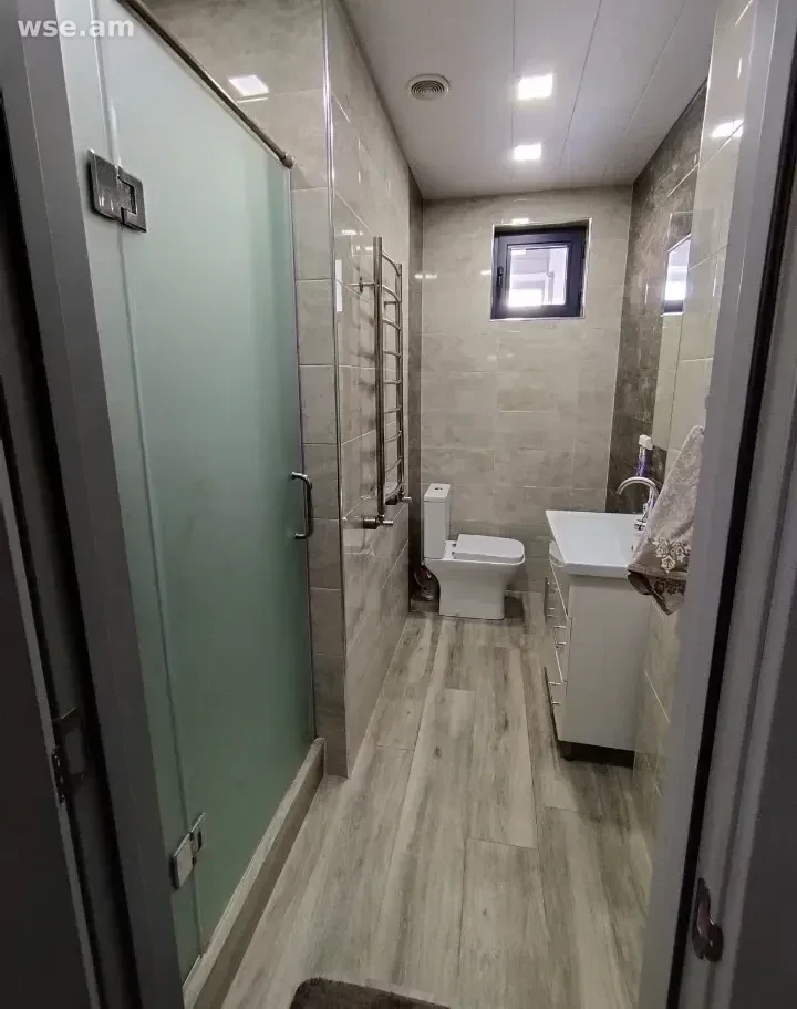 3-սենյականոց, 99 մ², 4/5 հարկ, Վերին Անտառային փողոց 123/3