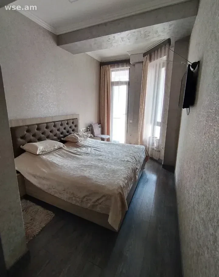 3-սենյականոց, 99 մ², 4/5 հարկ, Վերին Անտառային փողոց 123/3