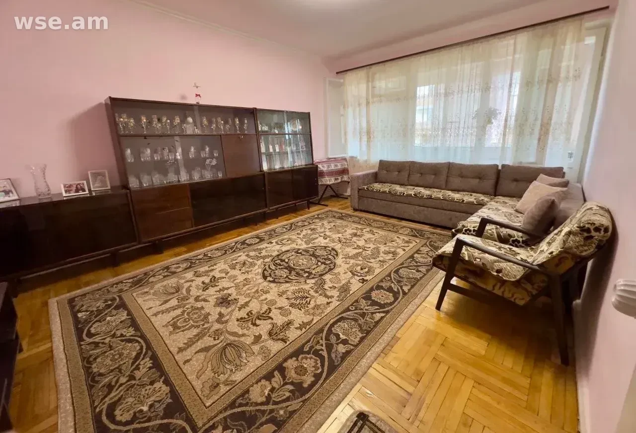 4-սենյականոց, 107 մ², 4/5 հարկ, Կուրղինյան փողոց 29