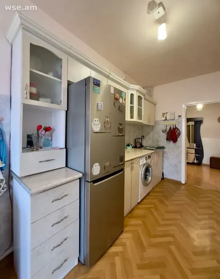 4-սենյականոց, 107 մ², 4/5 հարկ, Կուրղինյան փողոց 29