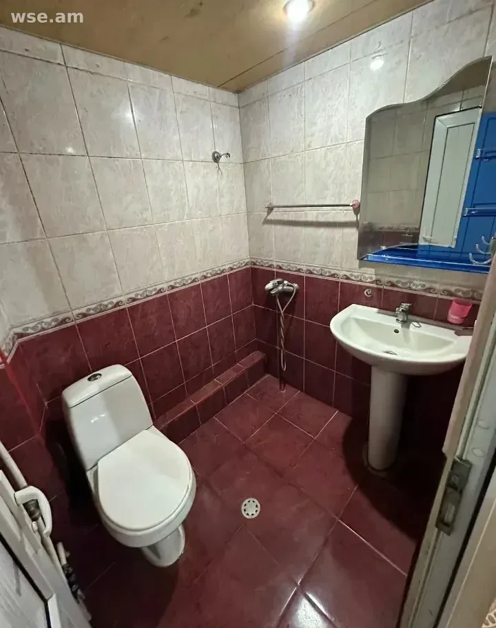 3 սենյականոց, 41 քմ, 3/5 հարկ, Աճառյան 30