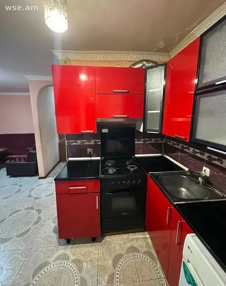 3 սենյականոց, 41 քմ, 3/5 հարկ, Աճառյան 30