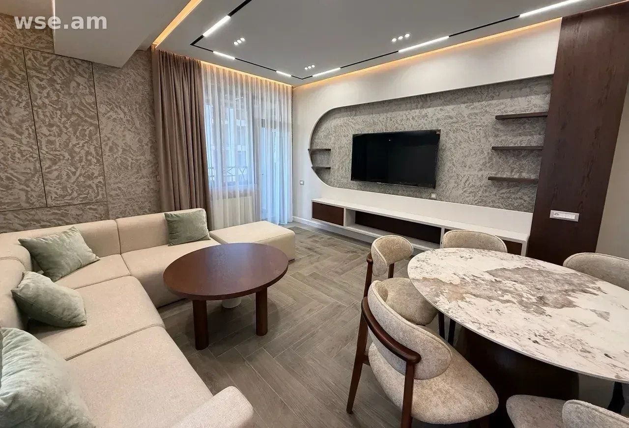 3-room, 90 m², 10/14 fl., Griboyedov Street 48/6