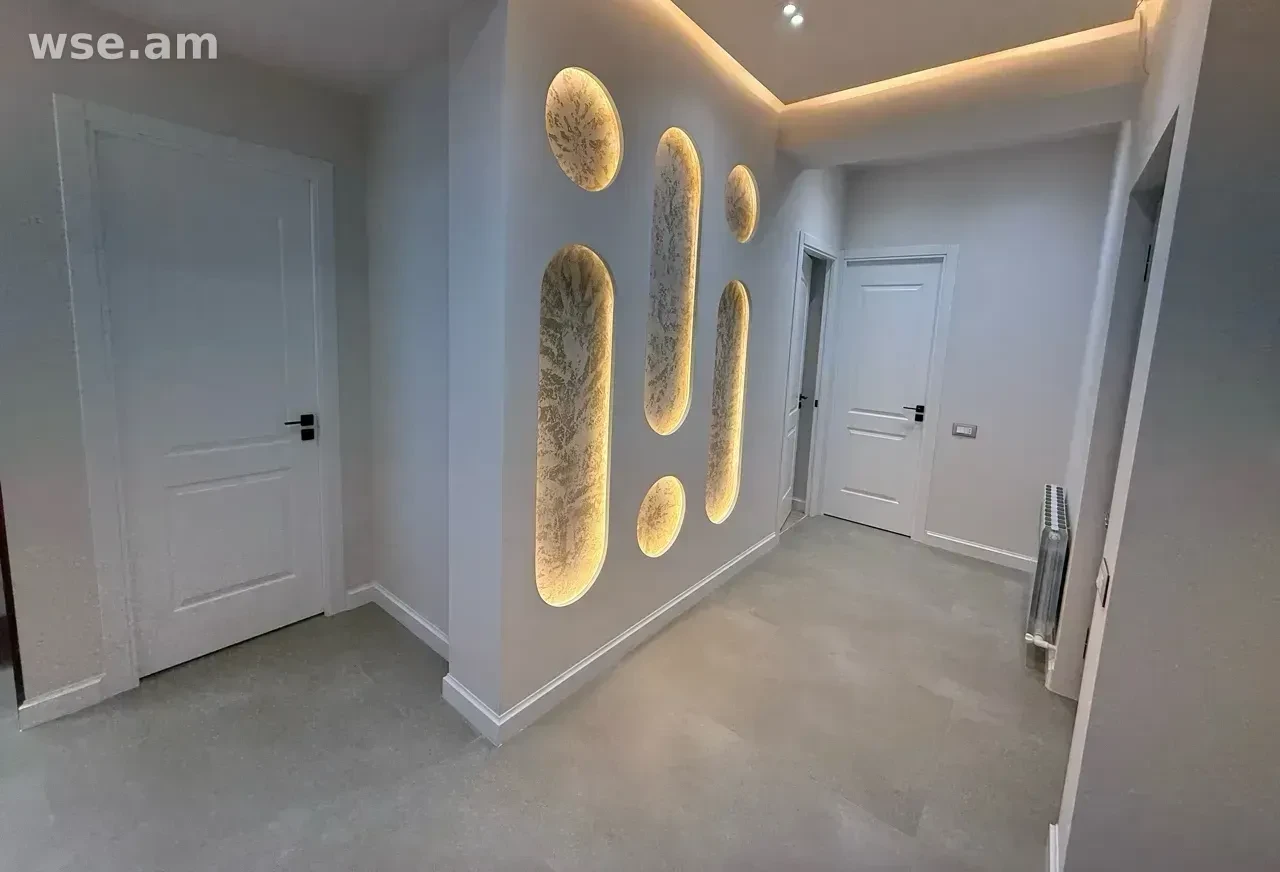 3-room, 90 m², 10/14 fl., Griboyedov Street 48/6