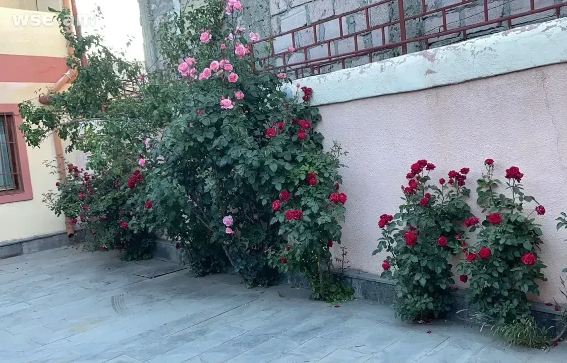6-room house, 350 m², 3-storey, Armenak Armenakyan street 202
