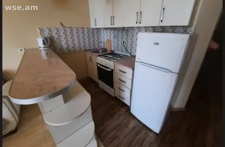 2-комн., 42 м², 4/9 эт., Давташен 43