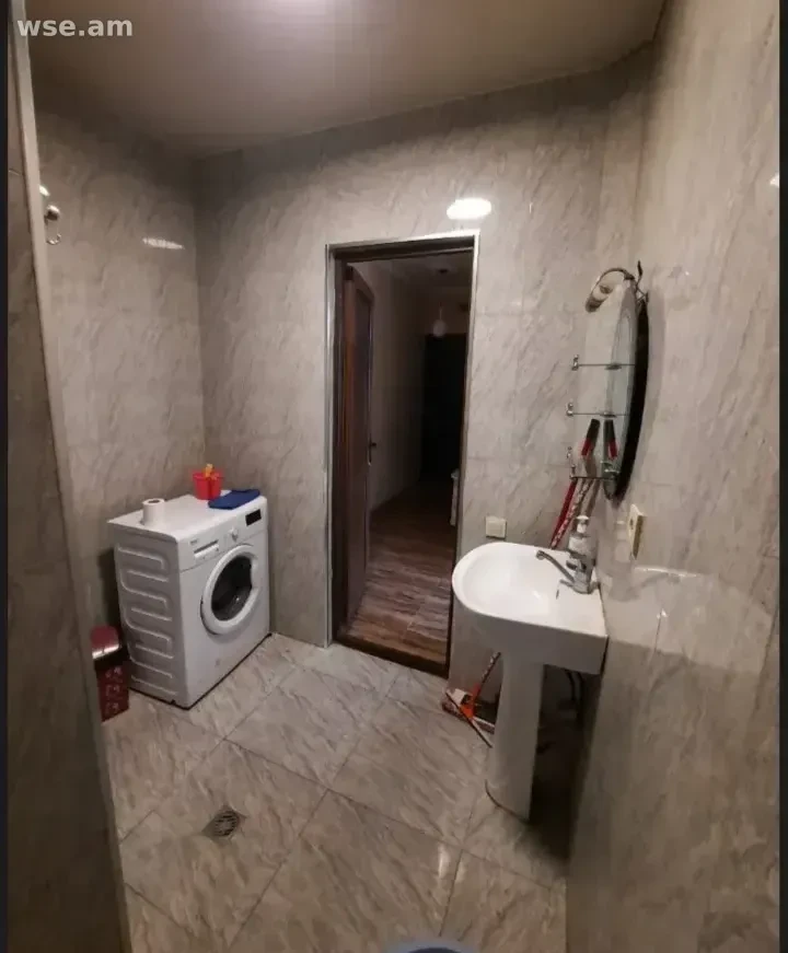 2-комн., 42 м², 4/9 эт., Давташен 43