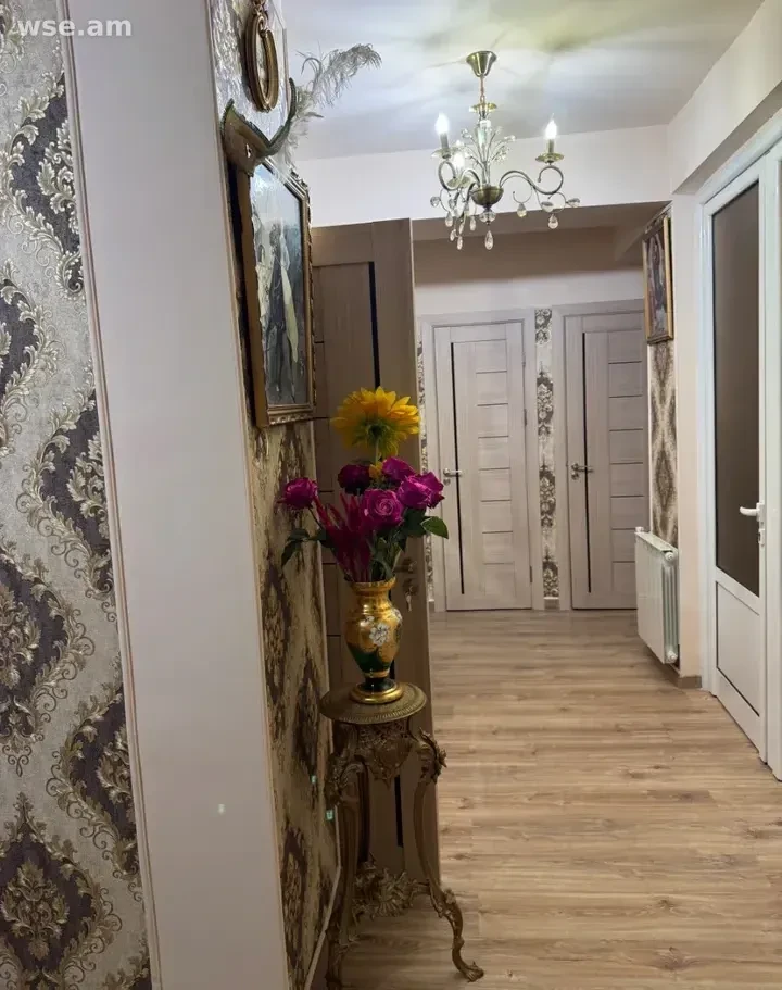 3-комн., 64 м², 1/14 эт., улица Ерзнкяна 1