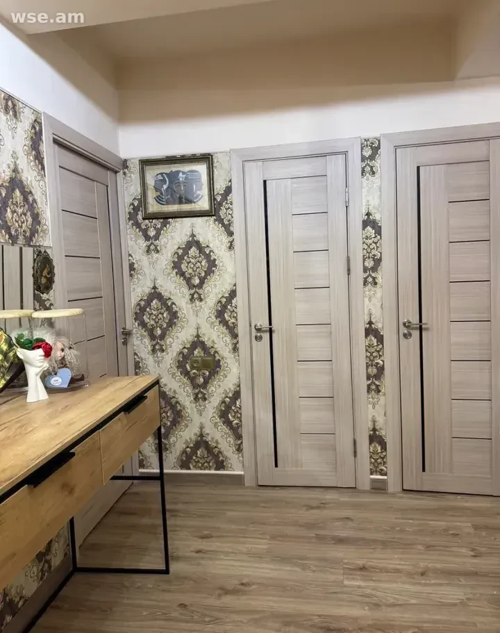 3-комн., 64 м², 1/14 эт., улица Ерзнкяна 1
