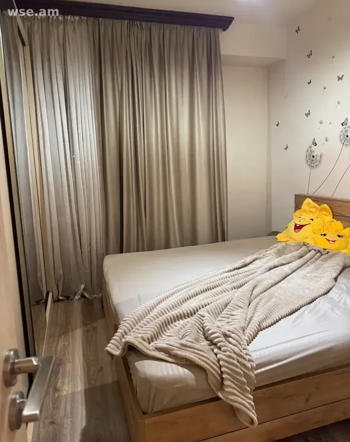 3-комн., 64 м², 1/14 эт., улица Ерзнкяна 1