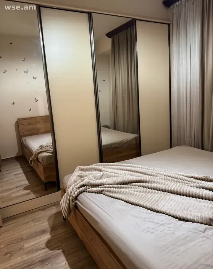 3-комн., 64 м², 1/14 эт., улица Ерзнкяна 1