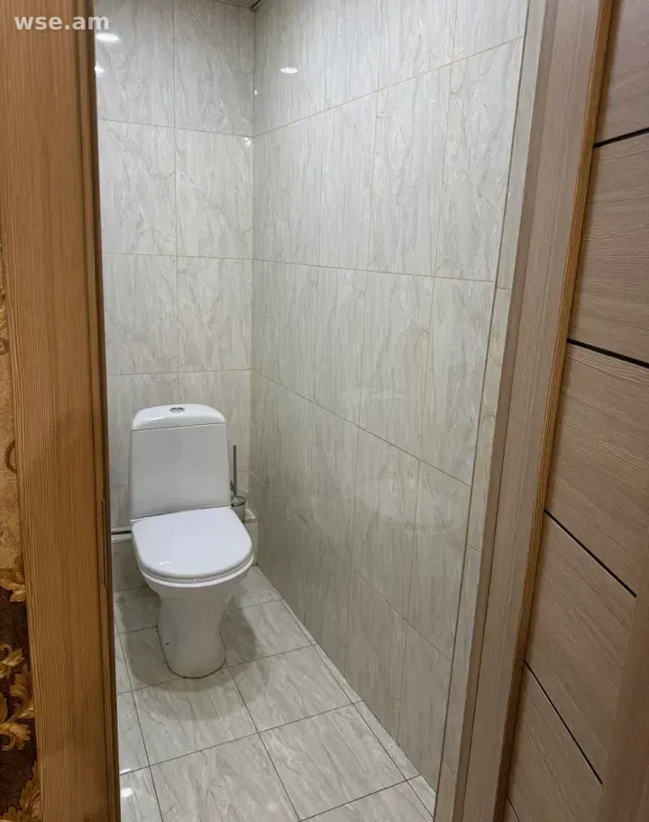 3-комн., 64 м², 1/14 эт., улица Ерзнкяна 1