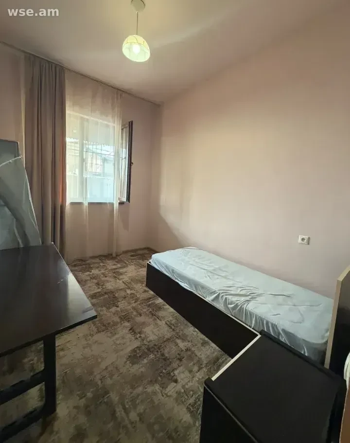 5-комн. дом, 200 м², 2-этажный, улица Арагац 50