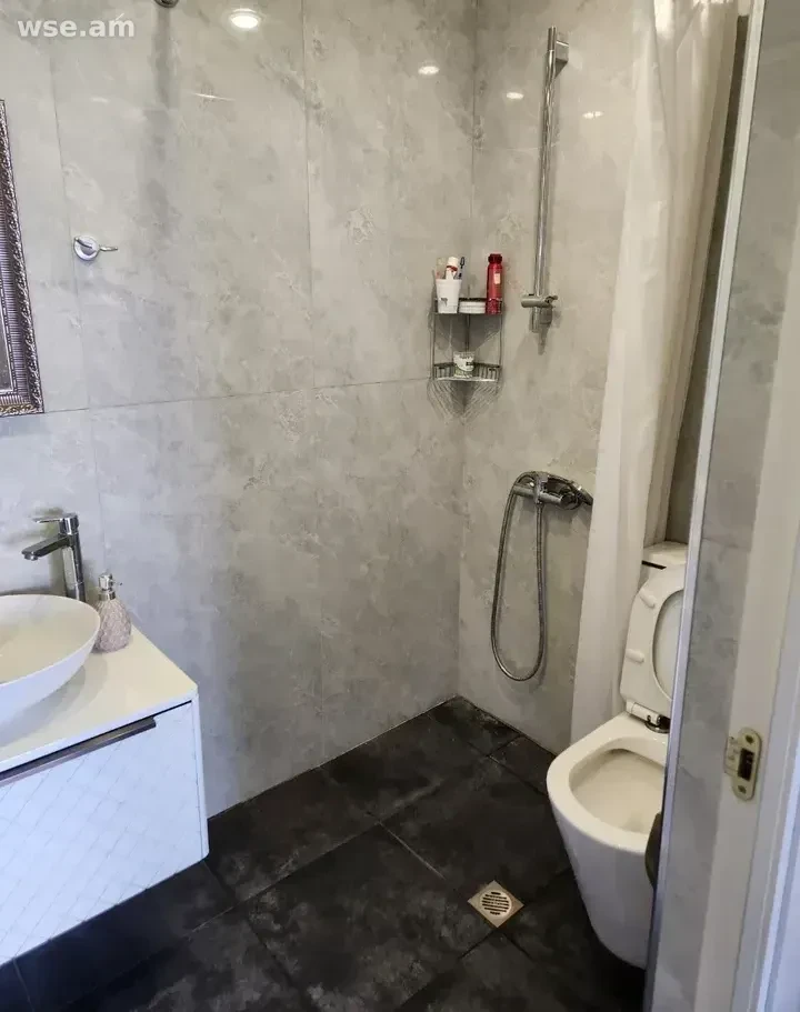 3-комн., 80 м², 9/14 эт., проспект Багратуняц 47/2