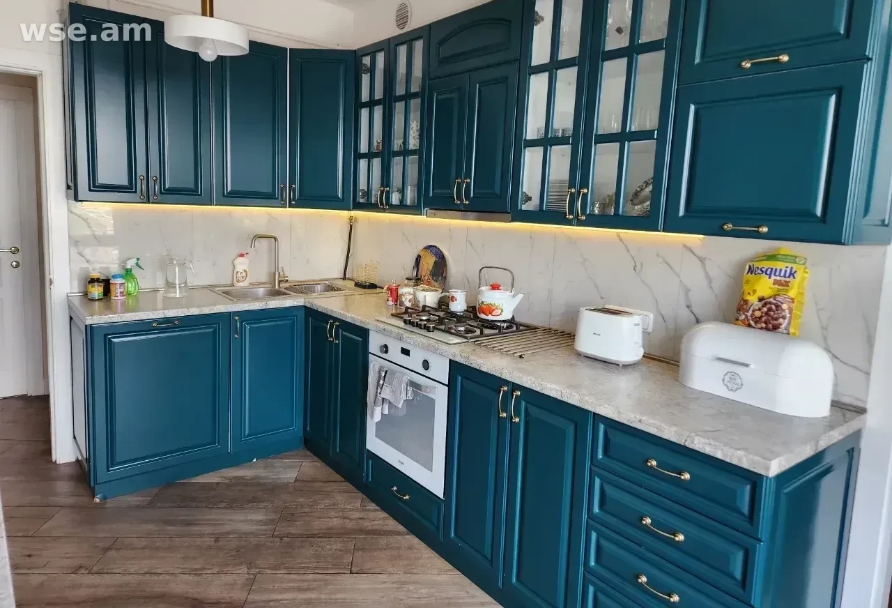3-комн., 80 м², 9/14 эт., проспект Багратуняц 47/2