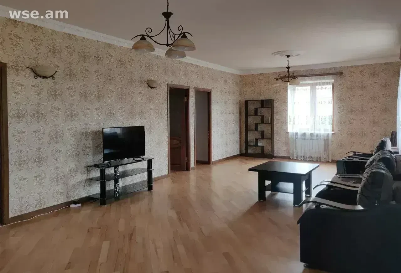 8-комн. дом, 273м², Улица Артёма Микояна 17 — 850 000 ֏ | WSE.AM