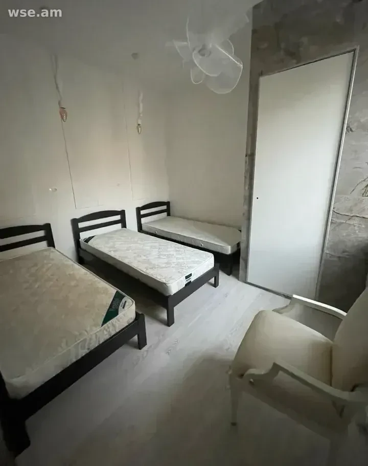 7 սենյականոց տուն, 182 մ², 2 հարկանի, Թադևոս Ավդալբեգյան փողոց 6