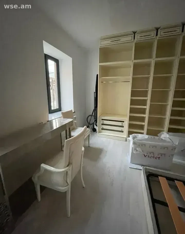 7 սենյականոց տուն, 182 մ², 2 հարկանի, Թադևոս Ավդալբեգյան փողոց 6