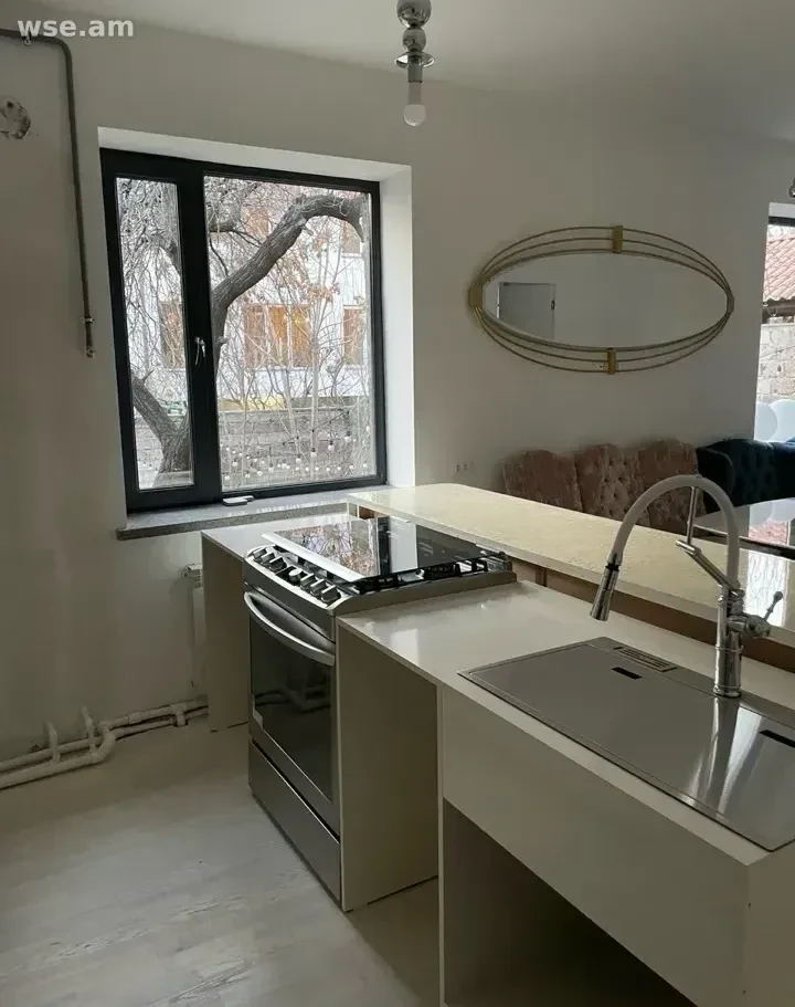 7 սենյականոց տուն, 182 մ², 2 հարկանի, Թադևոս Ավդալբեգյան փողոց 6