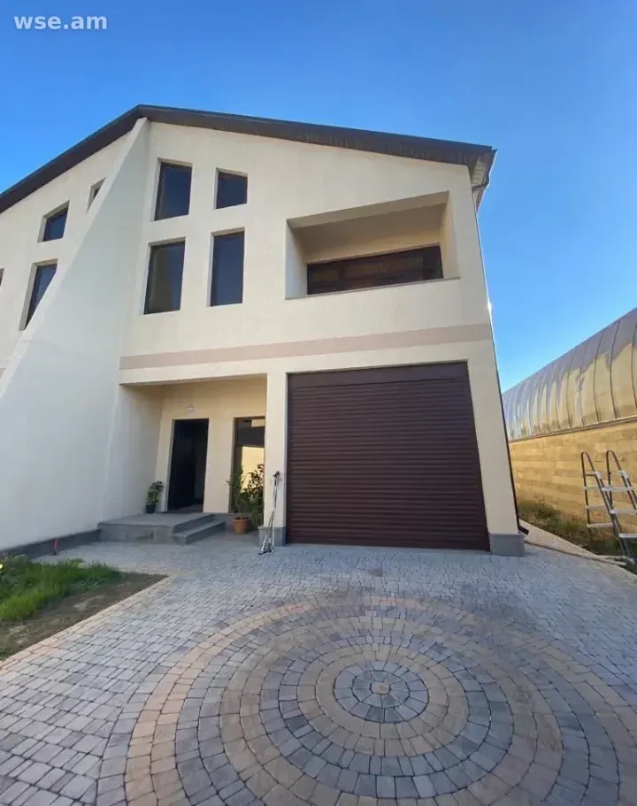 6室独栋住宅, 267㎡, 微区g-1 4/90 — 320 000 $ | WSE.AM
