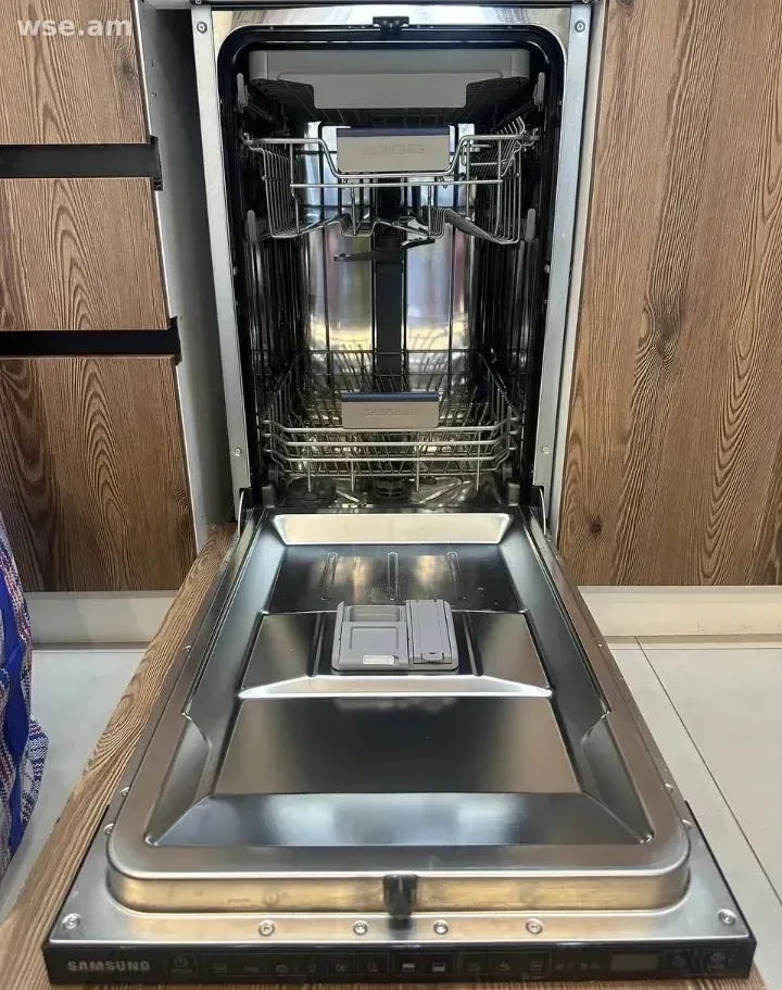 2-комн., 60 м², 13/15 эт., улица Кирка Керкоряна 21/20