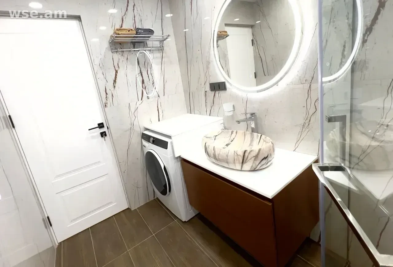 2-комн., 60 м², 13/15 эт., улица Кирка Керкоряна 21/20