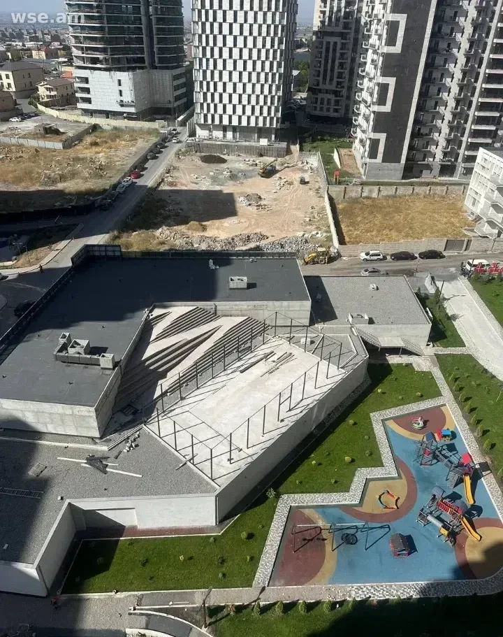2-комн., 60 м², 13/15 эт., улица Кирка Керкоряна 21/20