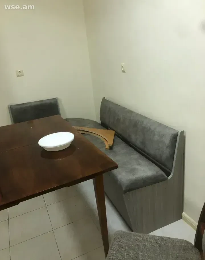 3-комн., 94 м², 6/6 эт., улица Тиграна Петросяна 6