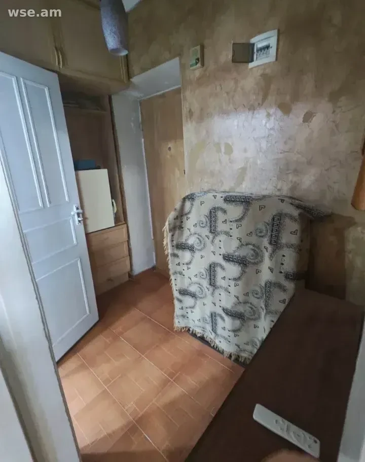 1-комн., 30 м², 2/4 эт., проспект Аршакуняц 6