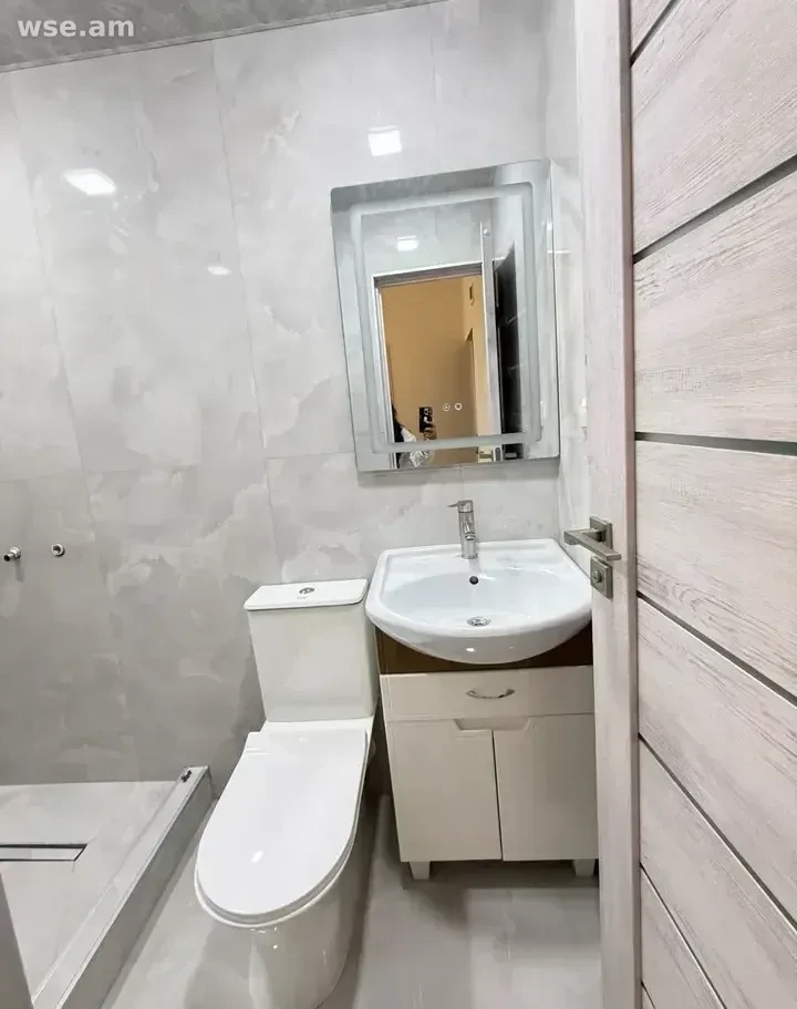 2-комн., 28 м², 2/3 эт., улица Гусам Шерами 5/15