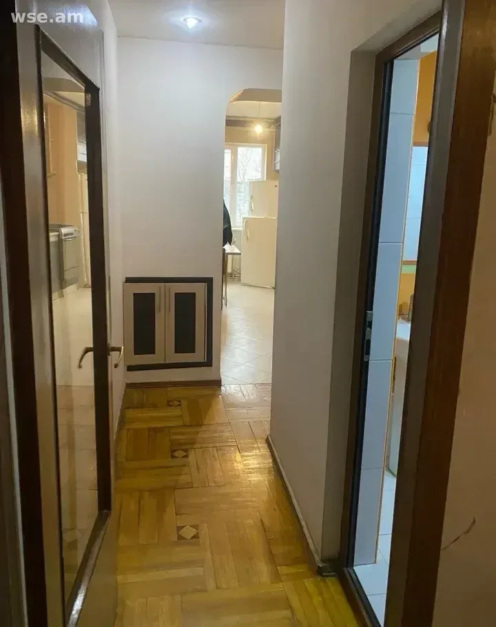 3-комн., 100 м², 3/5 эт., проспект Азатутян 9А