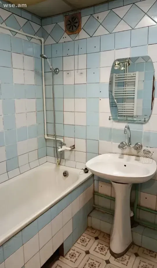 3-комн., 67 м², 1/12 эт., улица Сундукяна 23