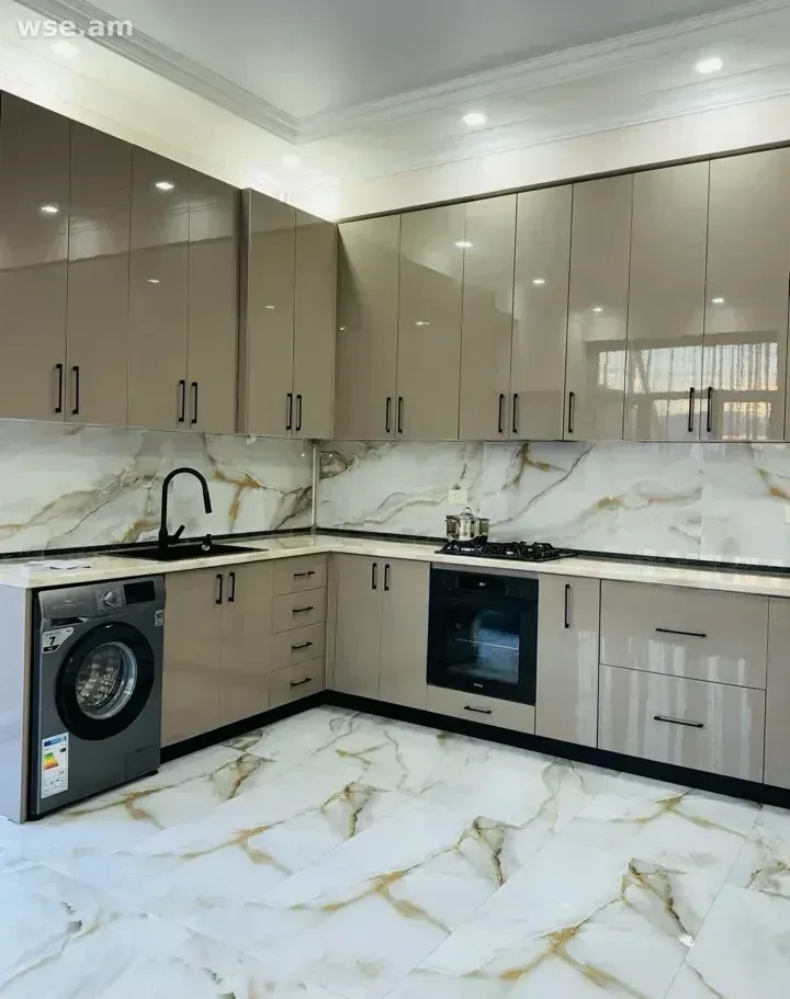 5-комн. дом, 190 м², 2-этажный, 22-я улица 28/1, Зовуни