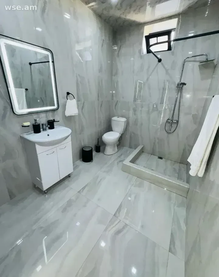 5-комн. дом, 190 м², 2-этажный, 22-я улица 28/1, Зовуни