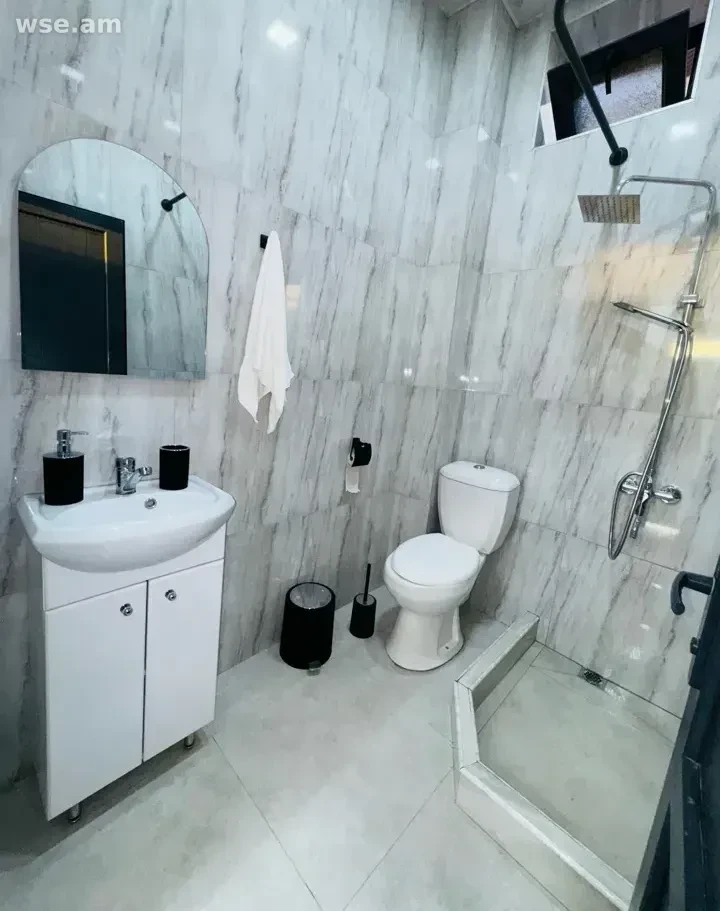 5-комн. дом, 190 м², 2-этажный, 22-я улица 28/1, Зовуни