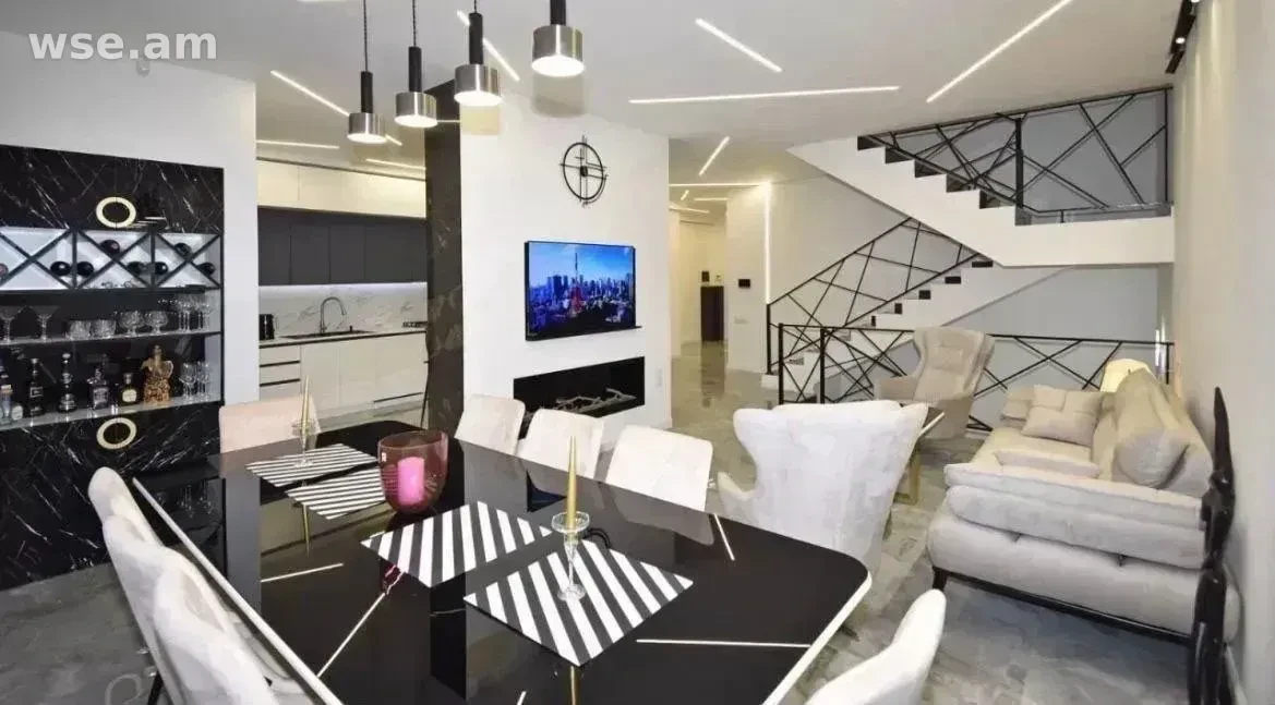 6-комн. дом, 320 м², 3-этажный, 2-я улица Петроса Дуряна 66/4, Ариндж