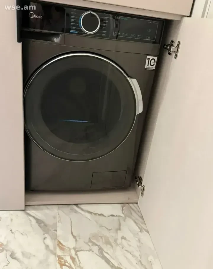3-комн., 68 м², 10/10 эт., улица Никогаоса Адонца 8