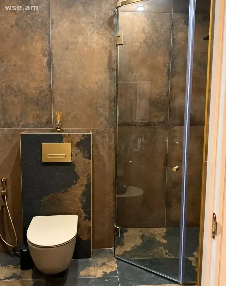 3-комн., 68 м², 10/10 эт., улица Никогаоса Адонца 8