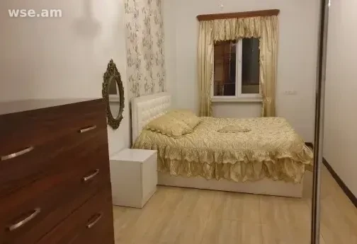 3-комн., 80 м², 2/3 эт., 1-я ул. Давид Бека 65