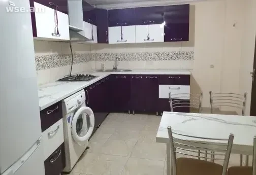 3-комн., 80 м², 2/3 эт., 1-я ул. Давид Бека 65